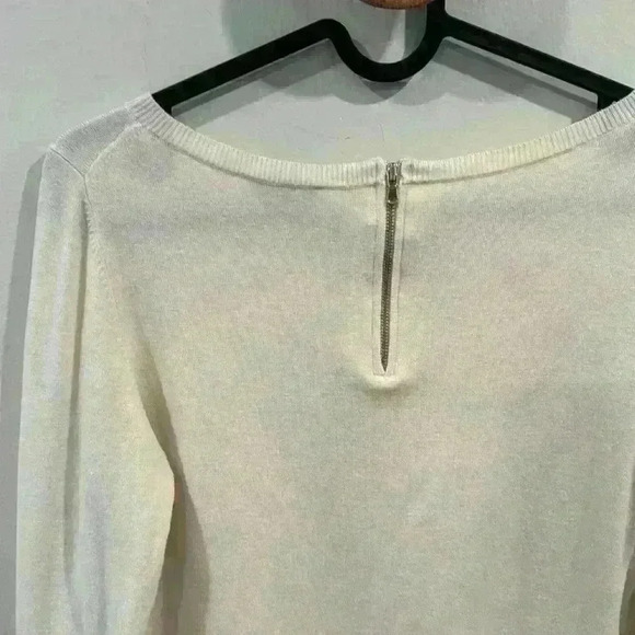Ann Taylor Women’s Crewneck Knit Sweater Zipper on Back Off White Cream Size S - Picture 3 of 6